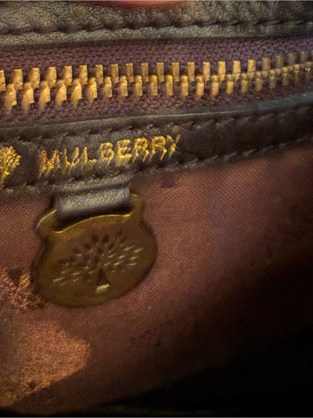 Mulberry Classic Black Leather in “Annie” Hobo Style Bag in EUC - Picture 12 of 13